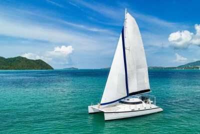 Sailing catamaran "Amadeus"