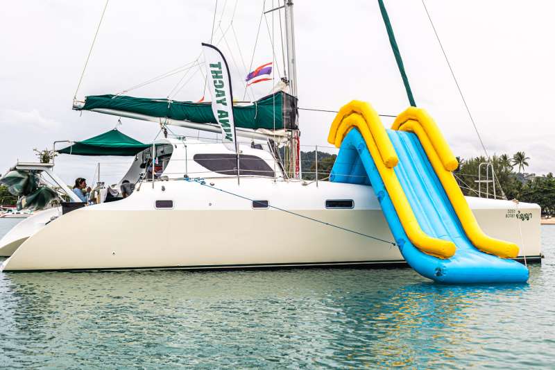 Snorkeling & Water Activities at Tan Island