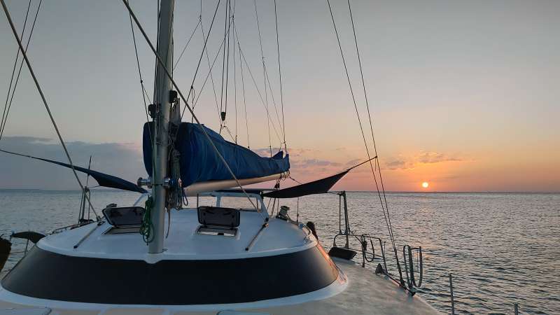 Dinner & Overnight Anchorage