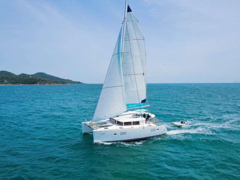 Yachting um den Mu Ko Angthong National Marine Park