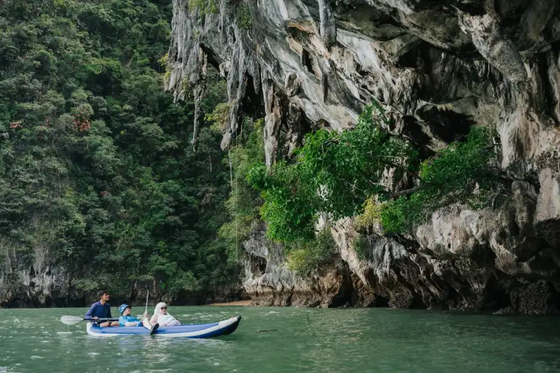 Kanufahren auf Hong Island