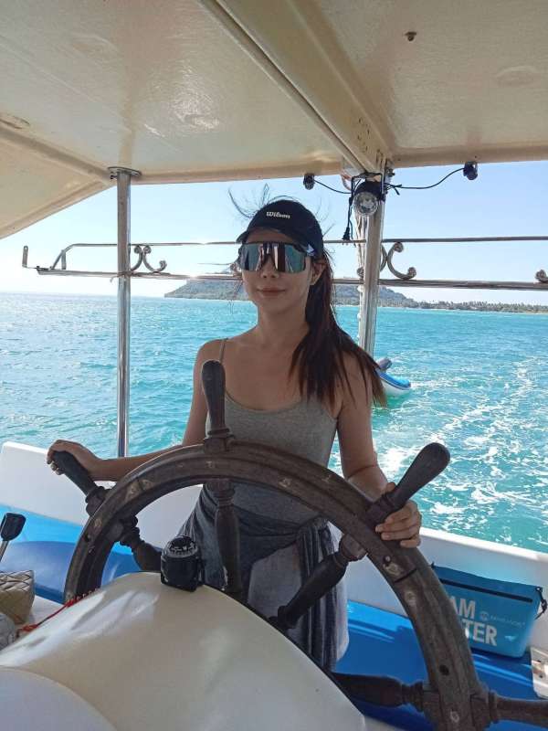 Retournez en bateau à Samui