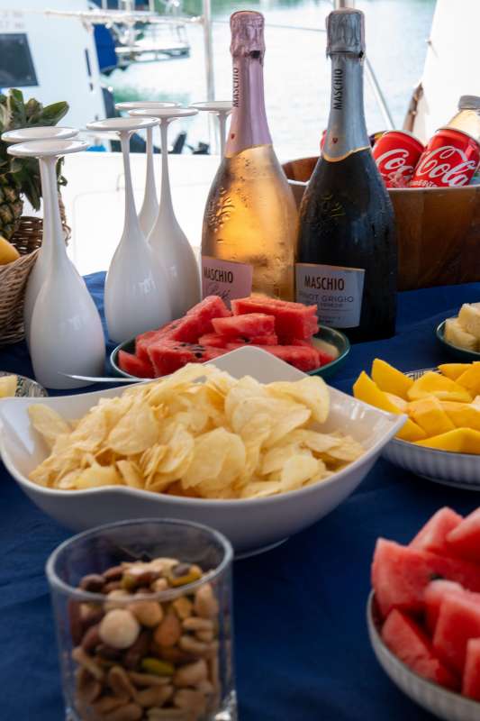 Afternoon Cruise & Refreshments