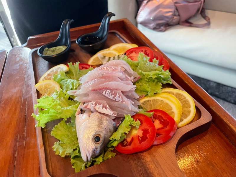 Déjeuner thaïlandais à bord