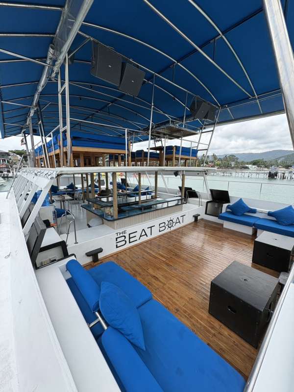 Cruise & Party on the Water