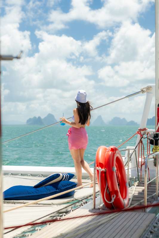 Cruise to Racha Island