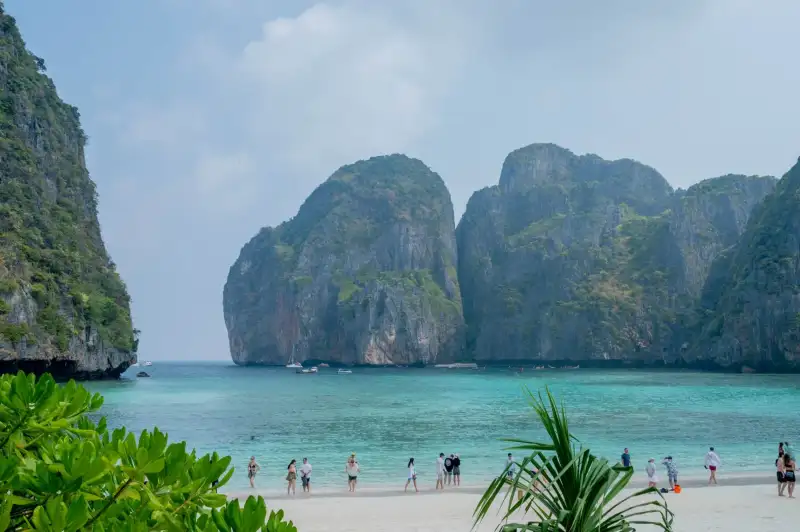 สำรวจเกาะพีพีเล