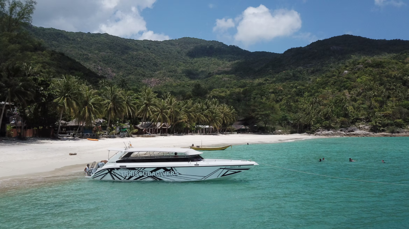 Secluded Bay & Guided Snorkeling