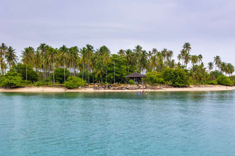 Jeter l'ancre à Koh Som pour des activités nautiques