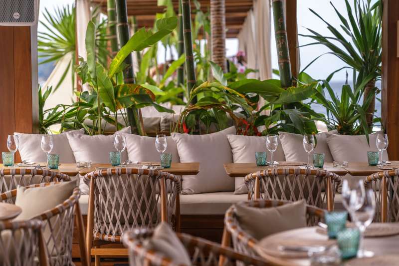 Gourmet lunch & poolside relaxation