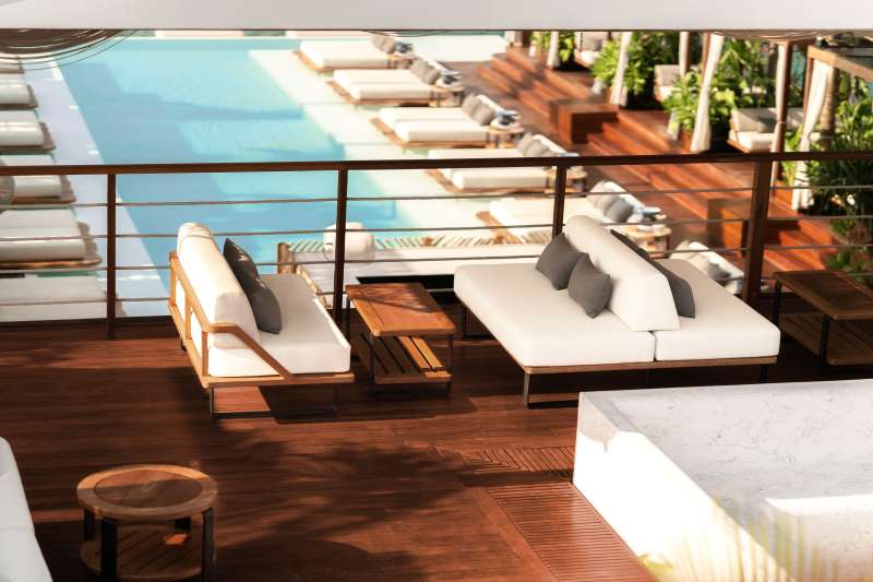Terrace check-in & welcome drink