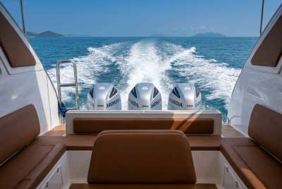 Sao Private Three-Engine Speedboat Charter