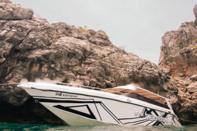 Private two-engine speed boat Wally